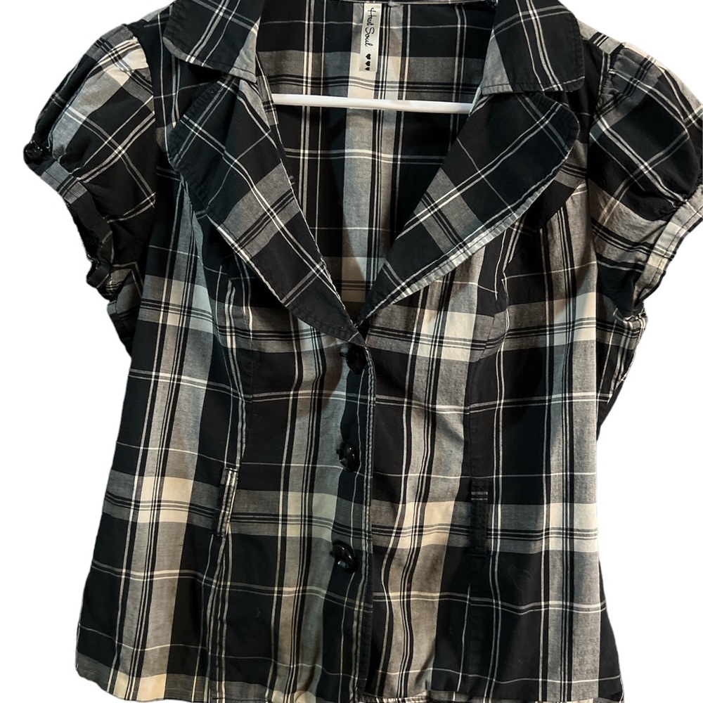 Zack and Rachel black white plaid women’s large rolled cuff blouse